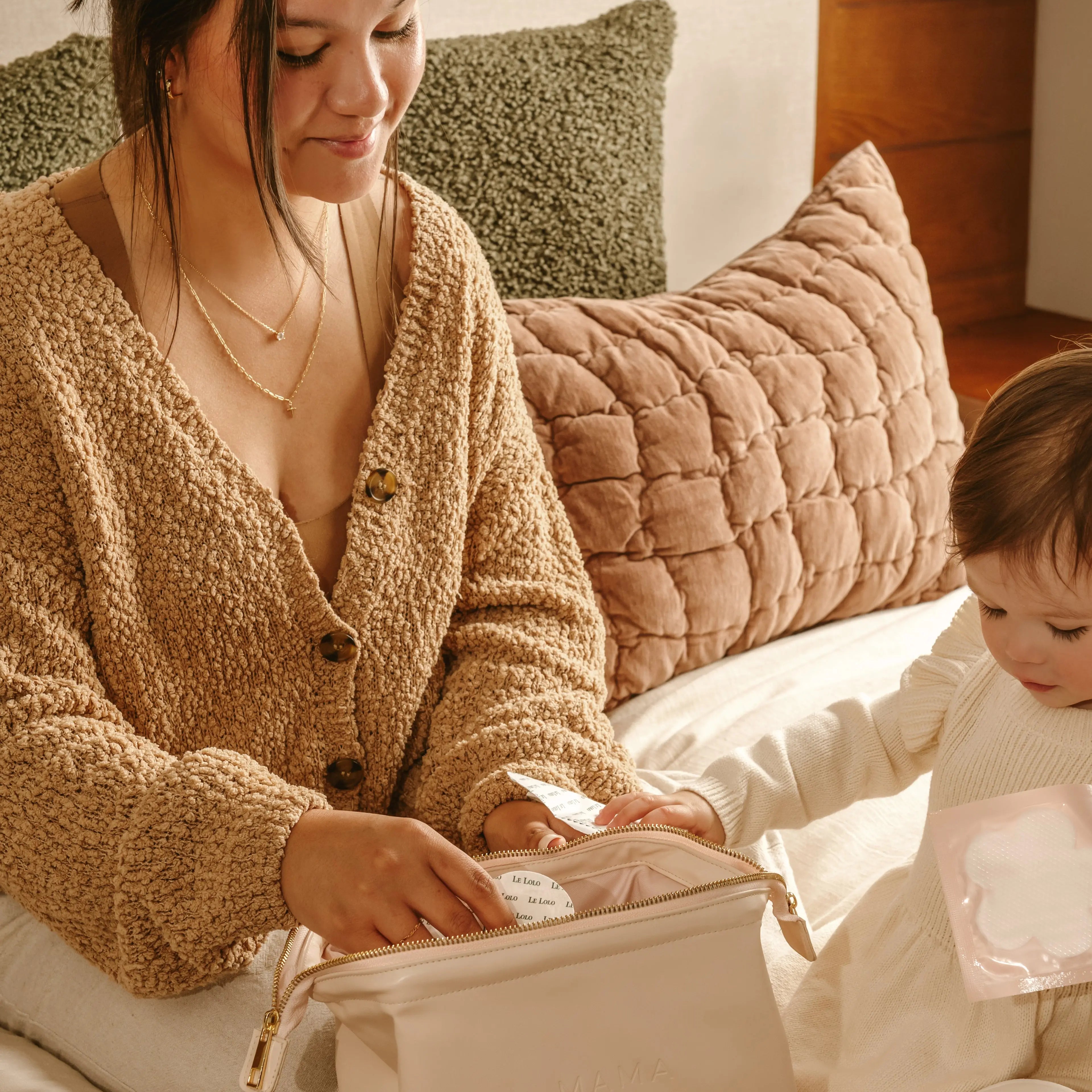 New-Mom-Overwhelm-5-Tips-to-Get-You-Back-on-Track Le Lolo