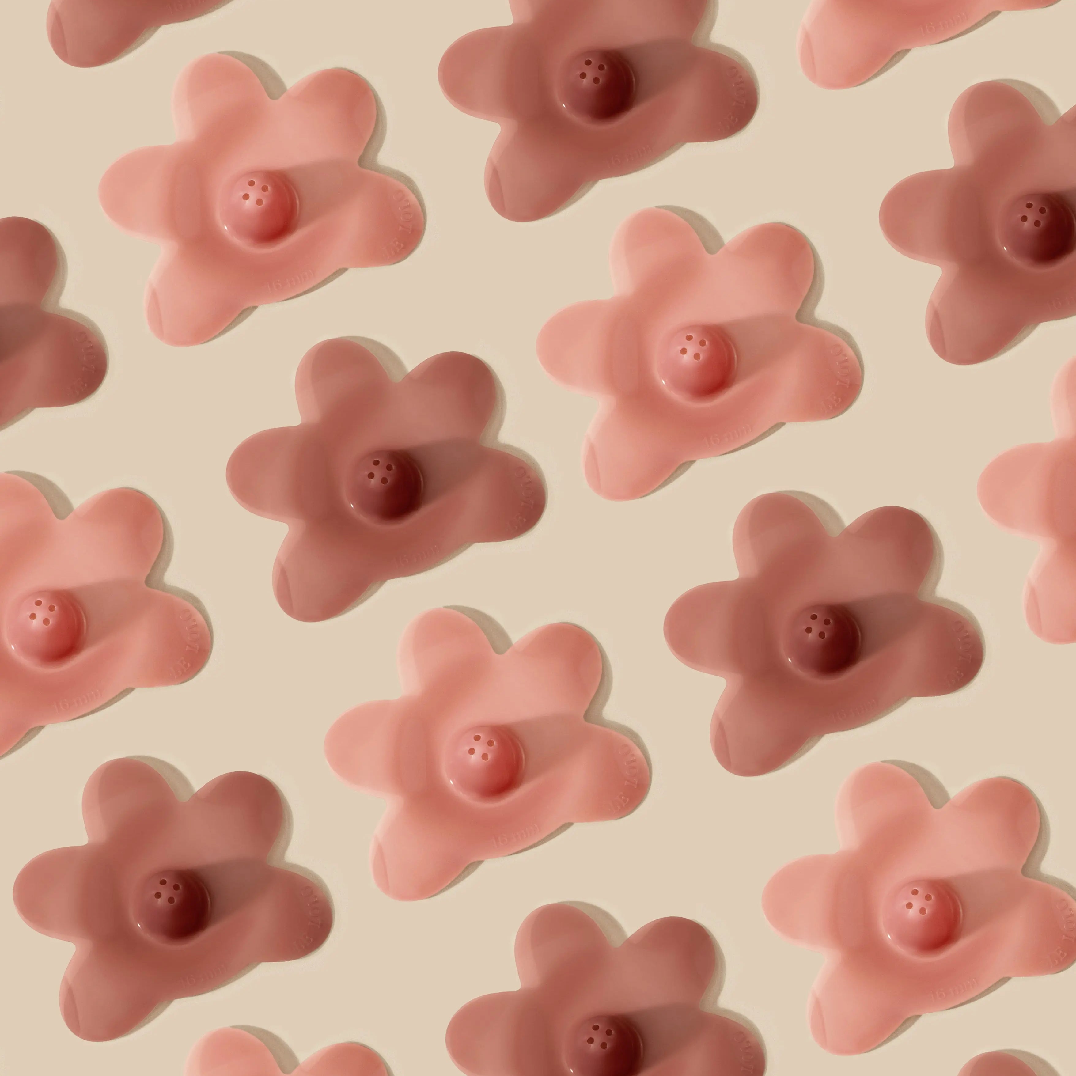 5-Essential-Reasons-Every-New-Mom-Should-Have-a-Nipple-Shield-on-Hand Le Lolo