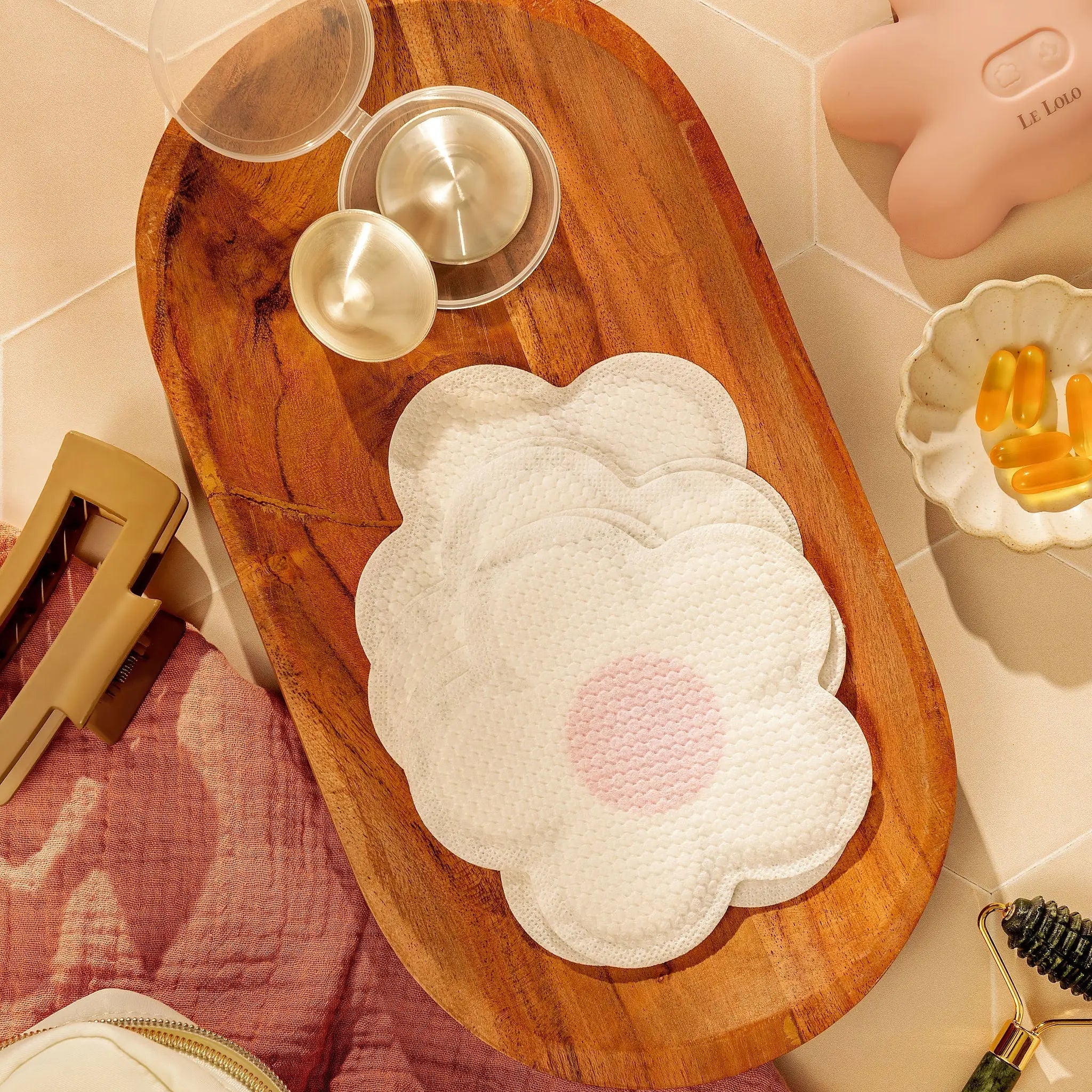 Le Lolo flower disposable nursing pads and 999 silver cups
