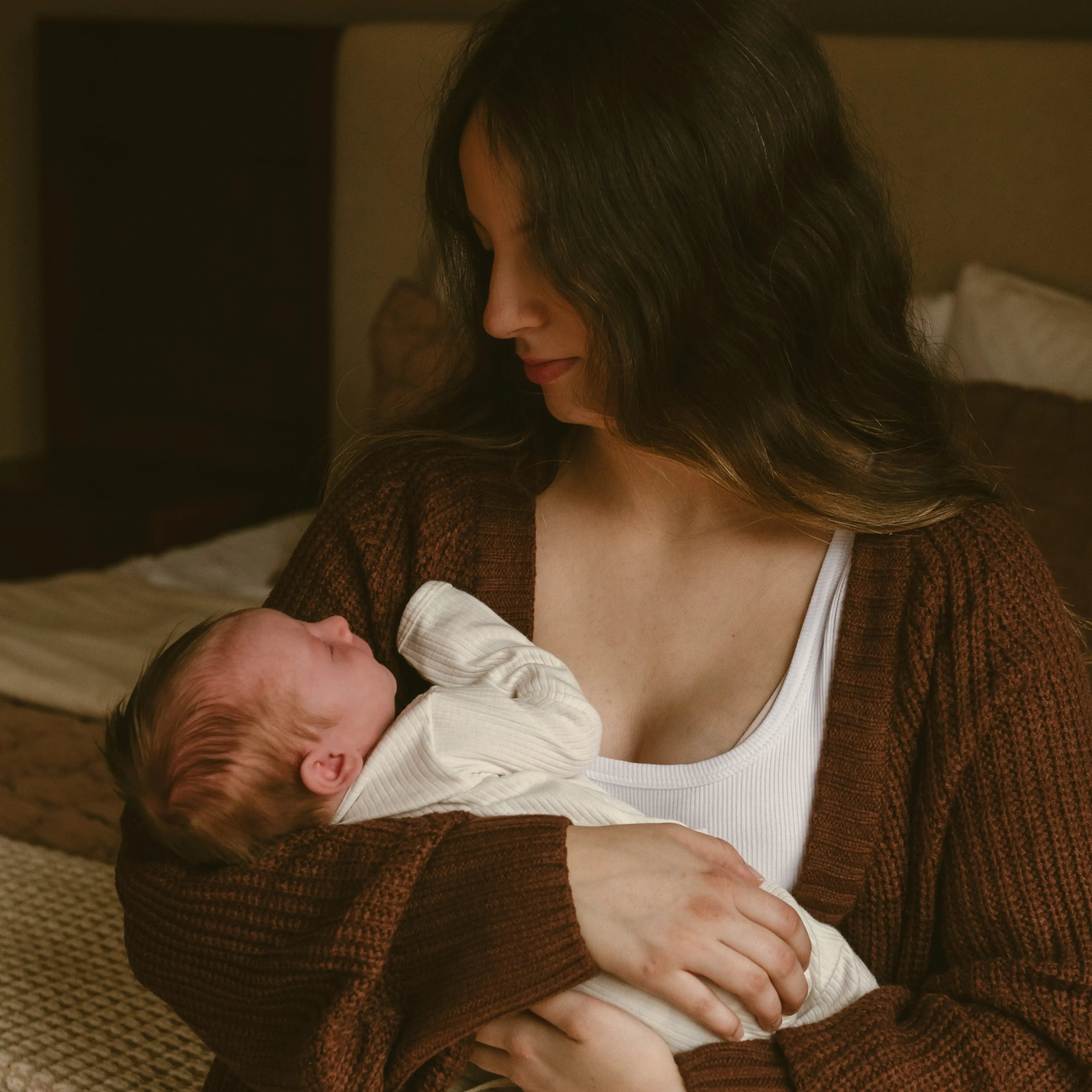 What-Do-The-Emotions-of-Postpartum-Really-Feel-Like Le Lolo