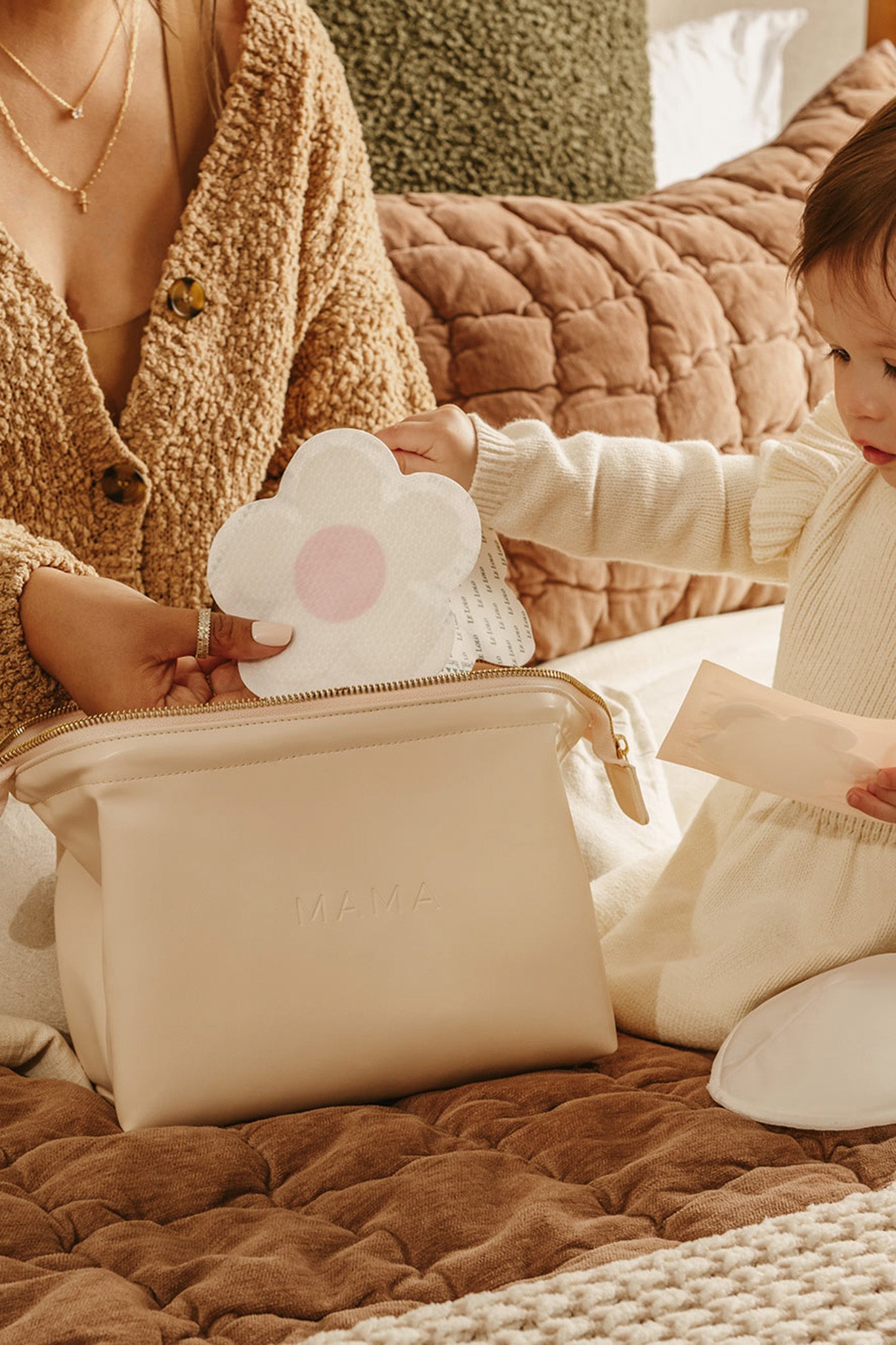 Disposable breast nursing pads – thin, absorbent, and gentle on skin