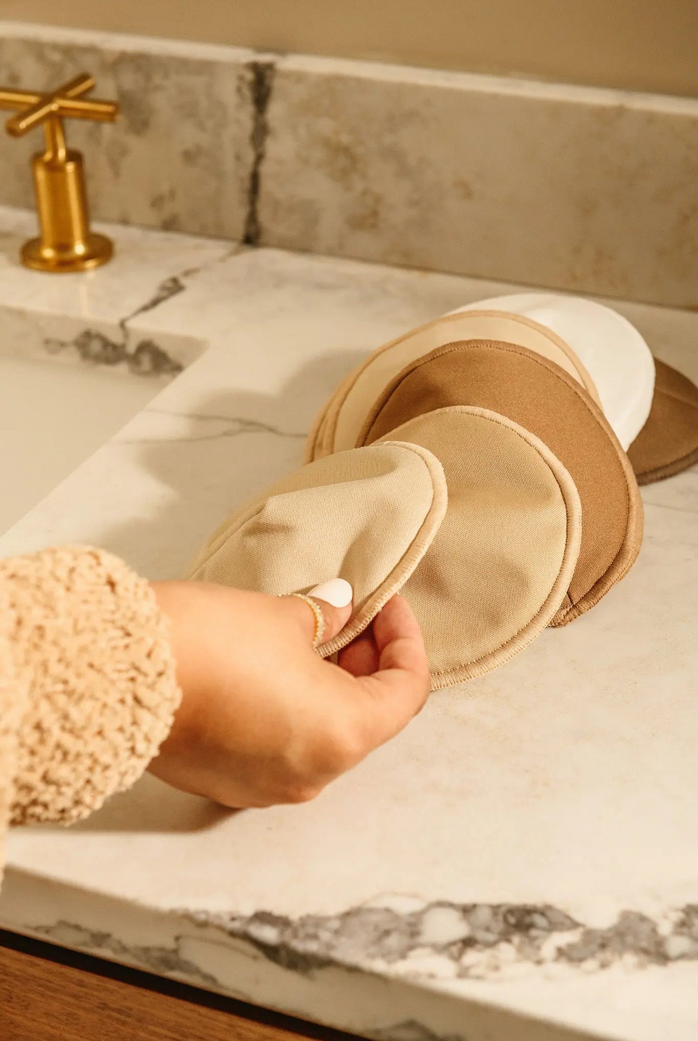 Washable organic nursing pads – eco-friendly breast pads for new moms