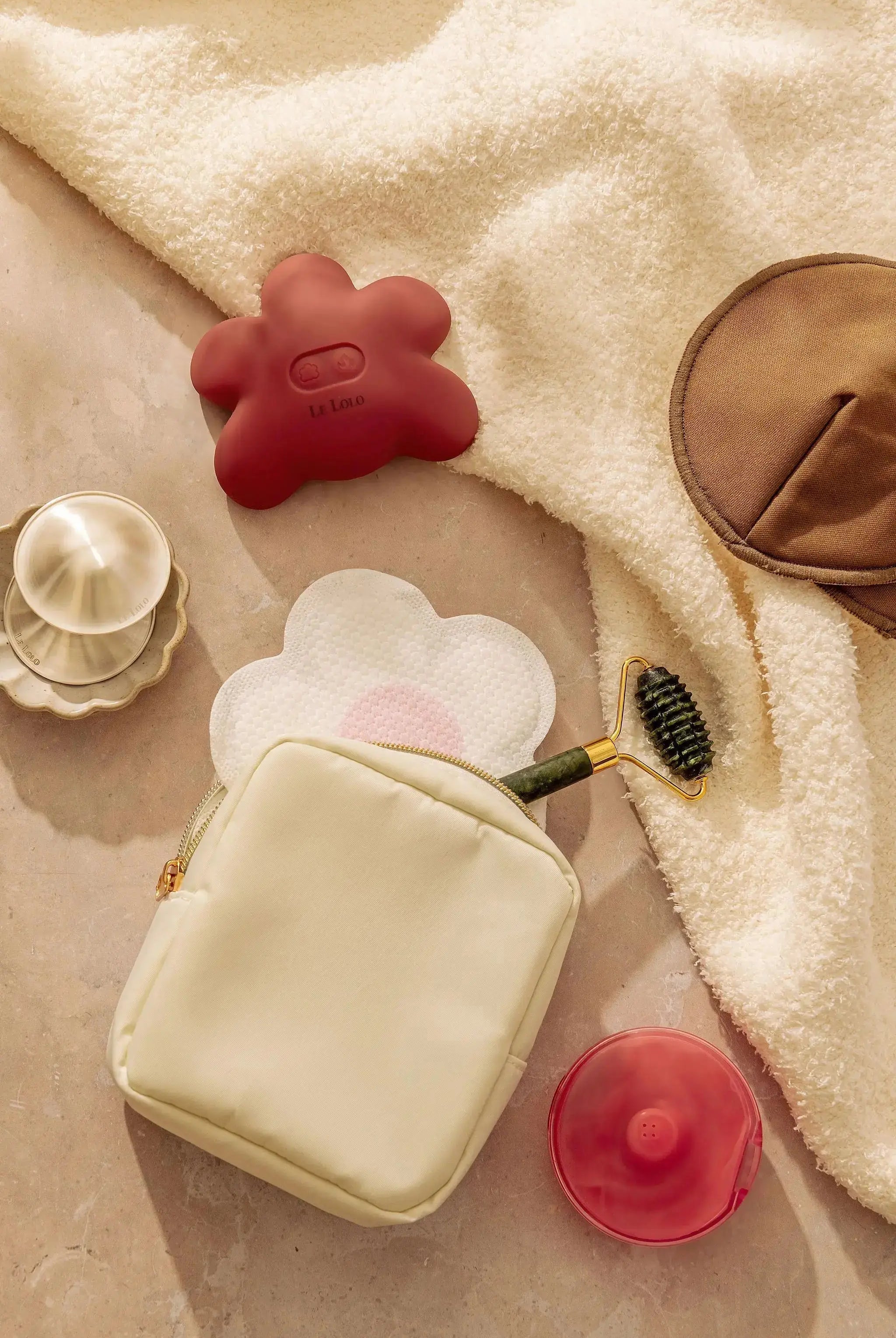 nursing essentials for breastfeeding moms