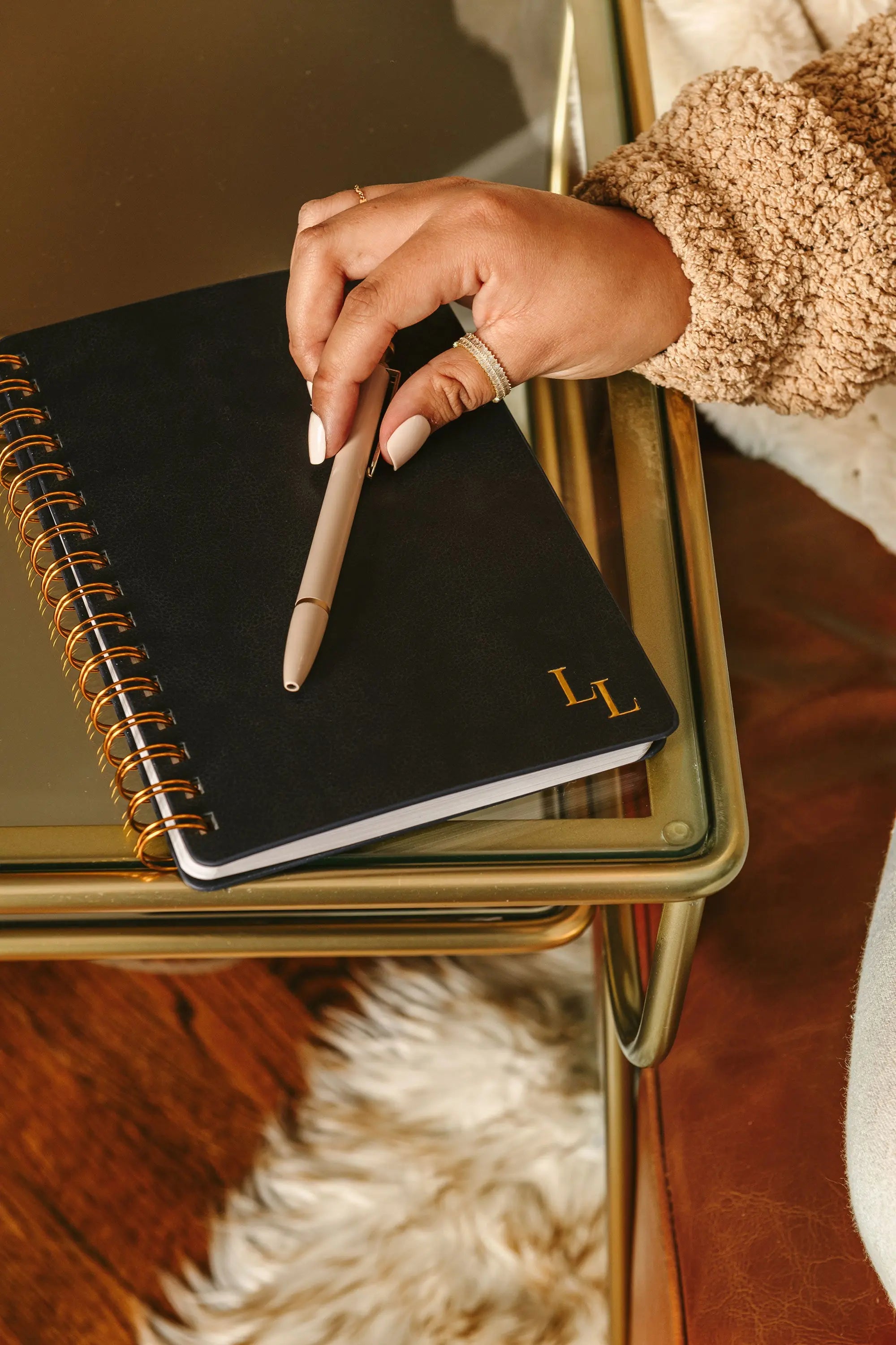 Le Lolo Daily mom journal – track baby milestones and motherhood moments