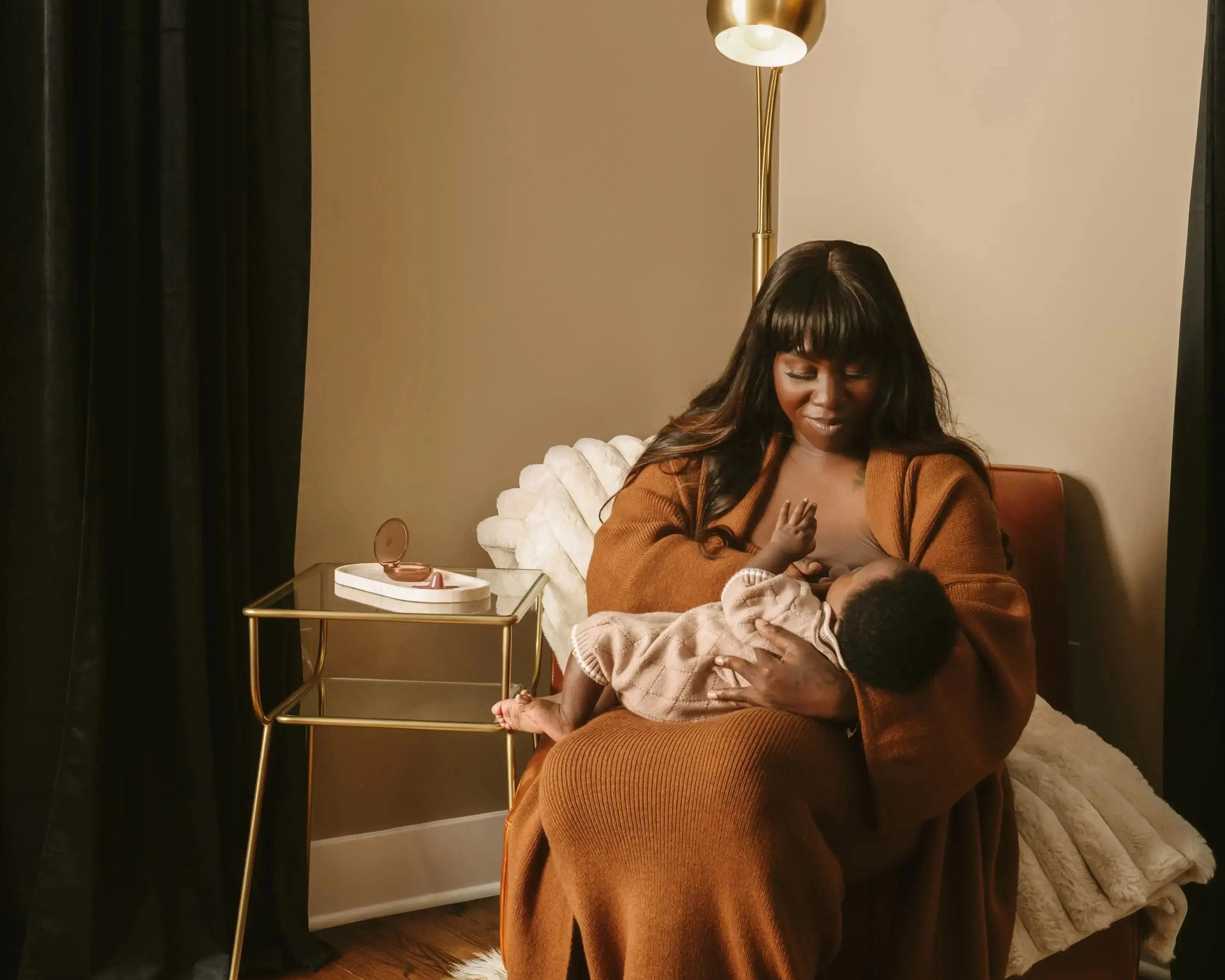 Nipple guard for breastfeeding moms – soft and gentle baby feeding aid