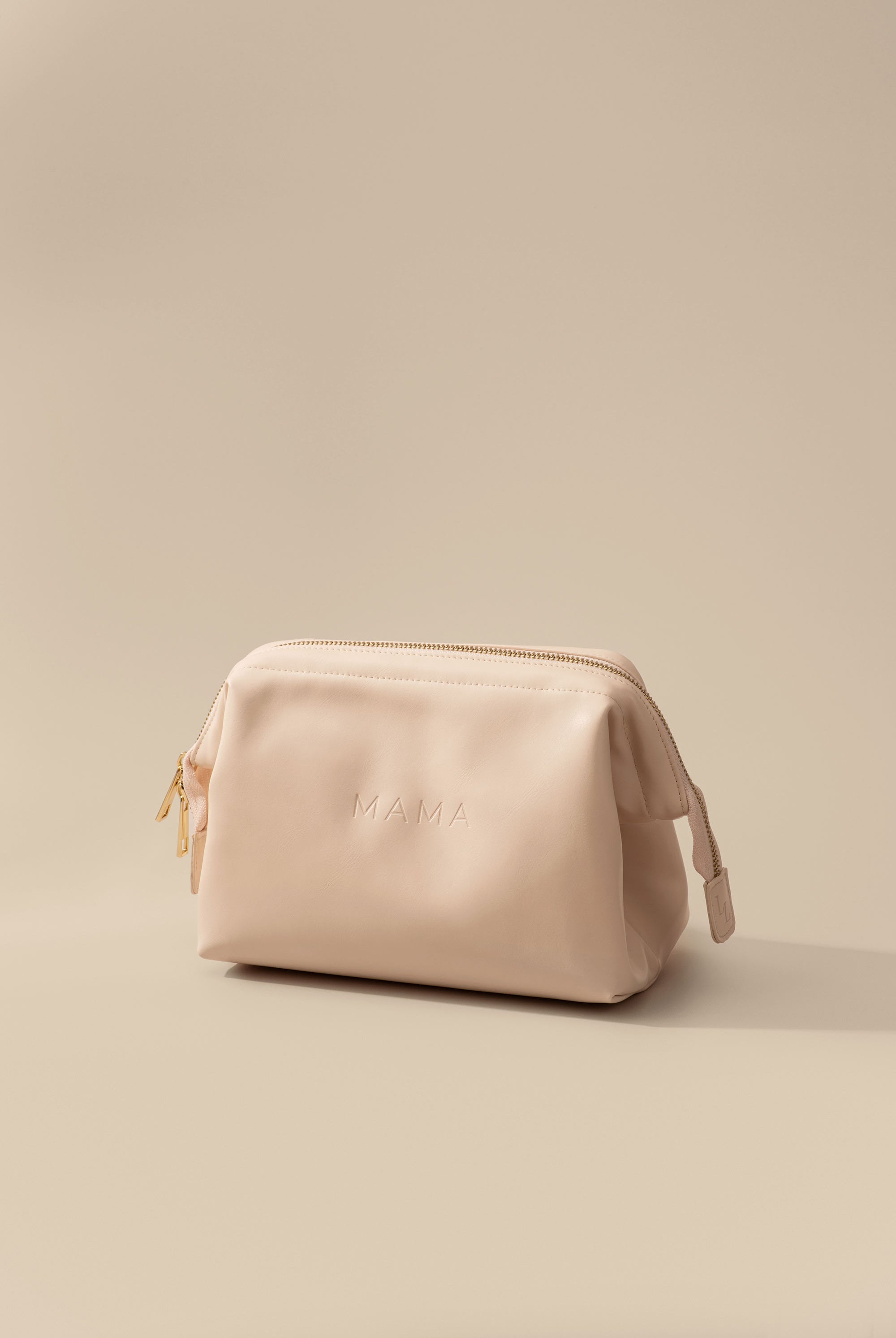 Leather mama carrying bag – waterproof diaper pouch and baby essentials organizer for new moms by Le Lolo