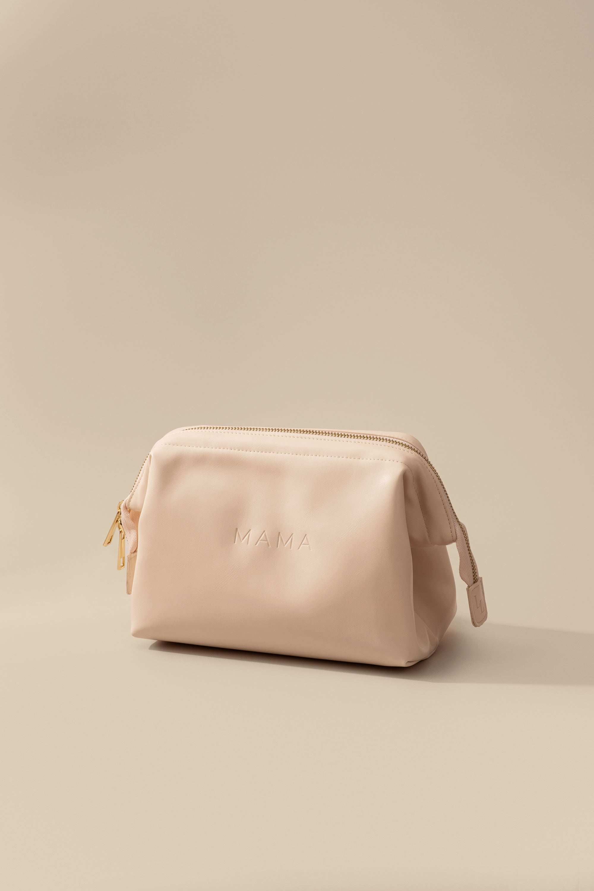 Leather mama carrying bag – waterproof diaper pouch and baby essentials organizer for new moms by Le Lolo