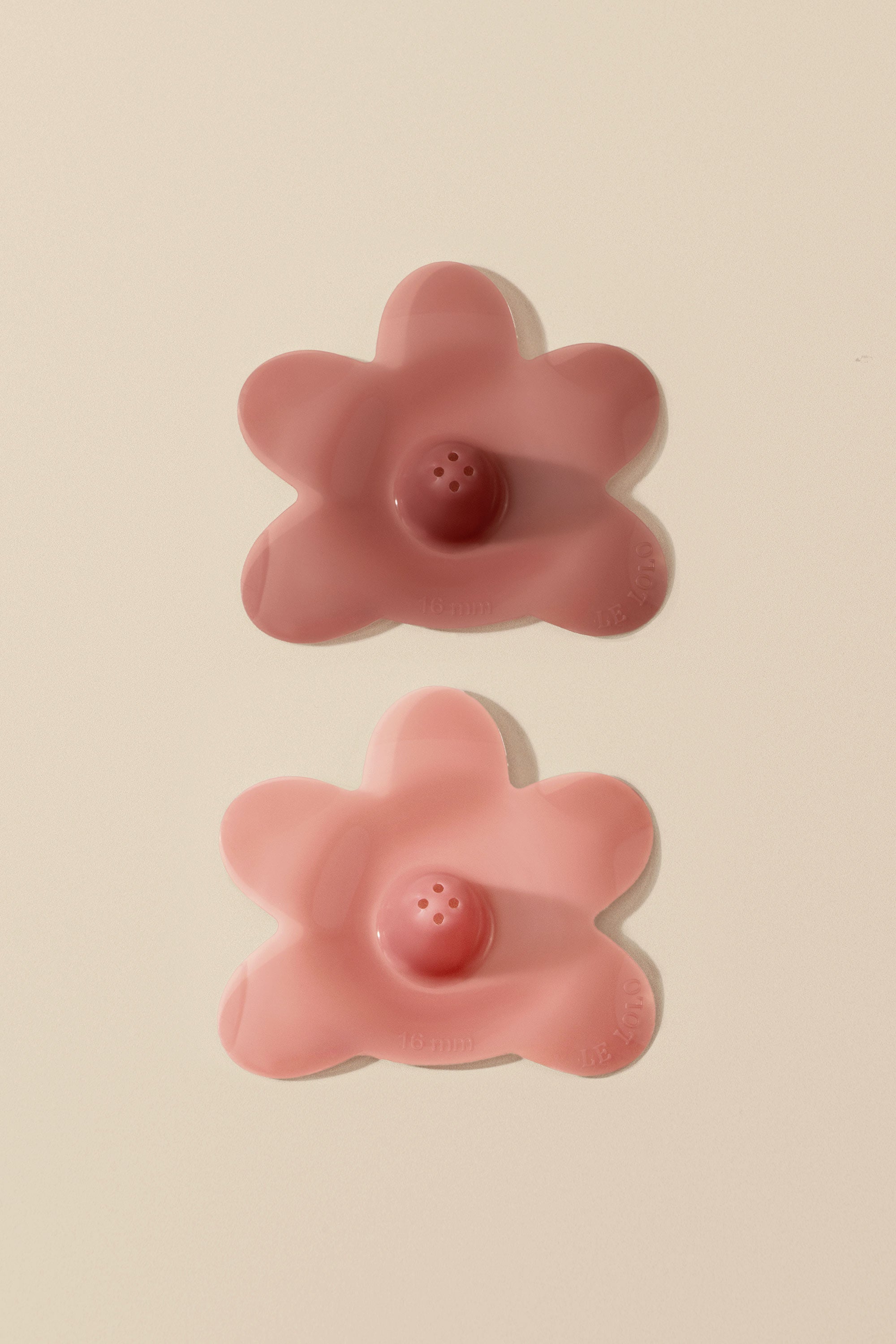 Nipple protector for breastfeeding – safe and flexible silicone design