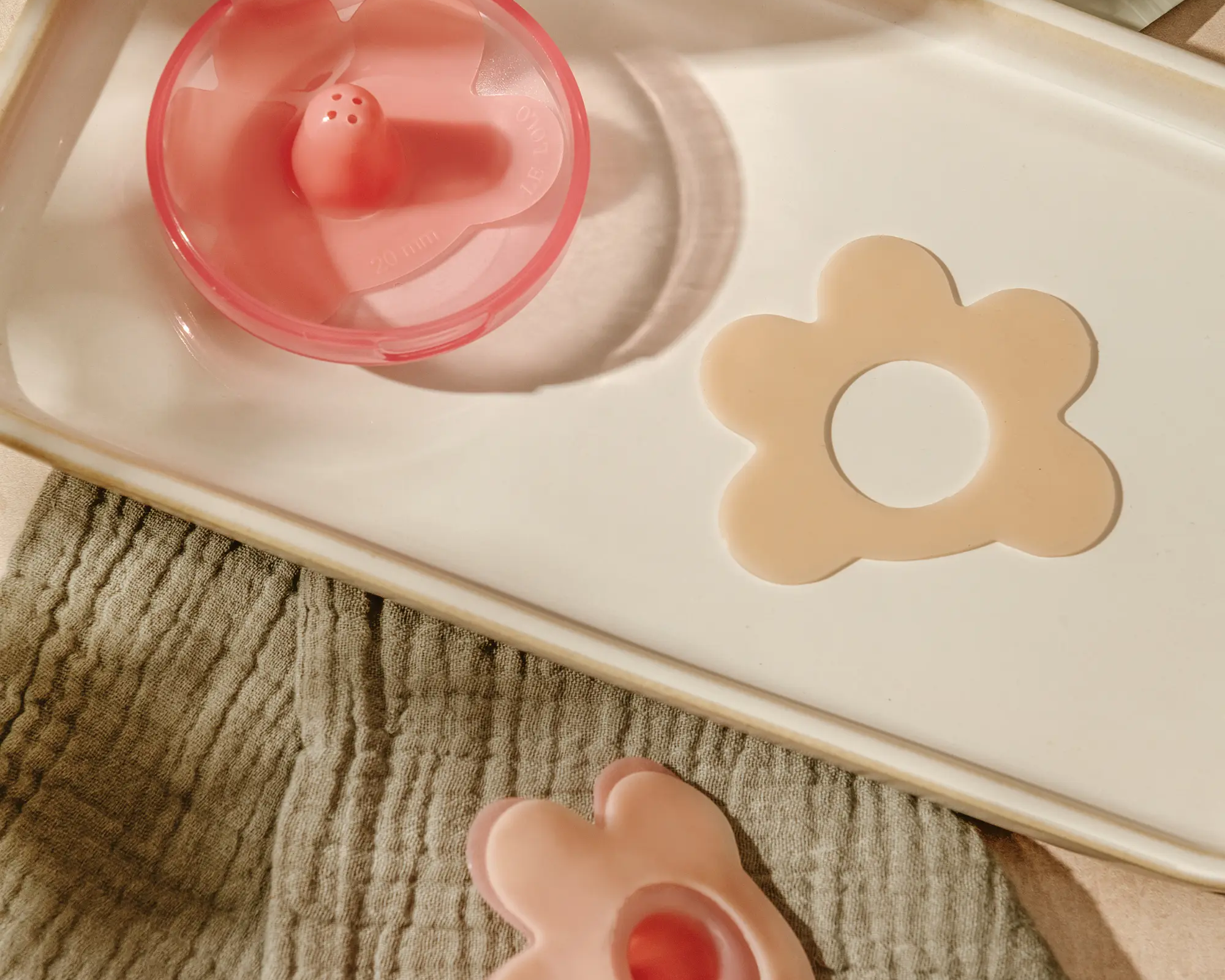 Waterproof nipple covers – reusable breastfeeding nipple shield stickers