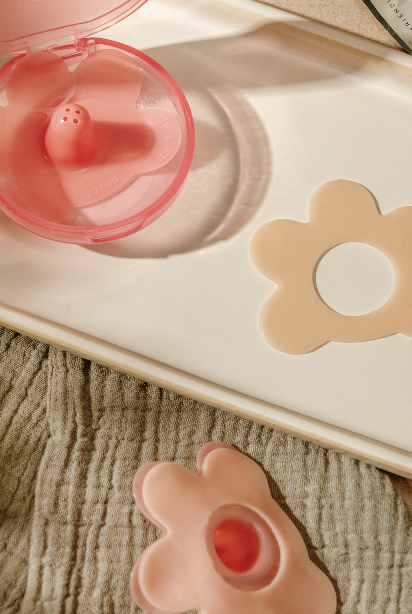 Waterproof nipple covers – reusable breastfeeding nipple shield stickers
