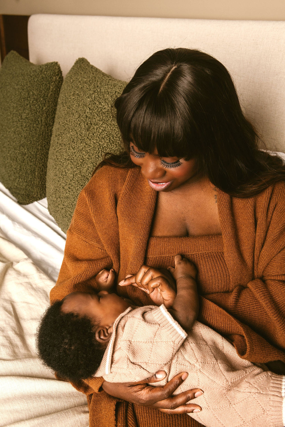 Is My Breastfed Baby Eating Enough? 2 Signs an IBCLC Checks First