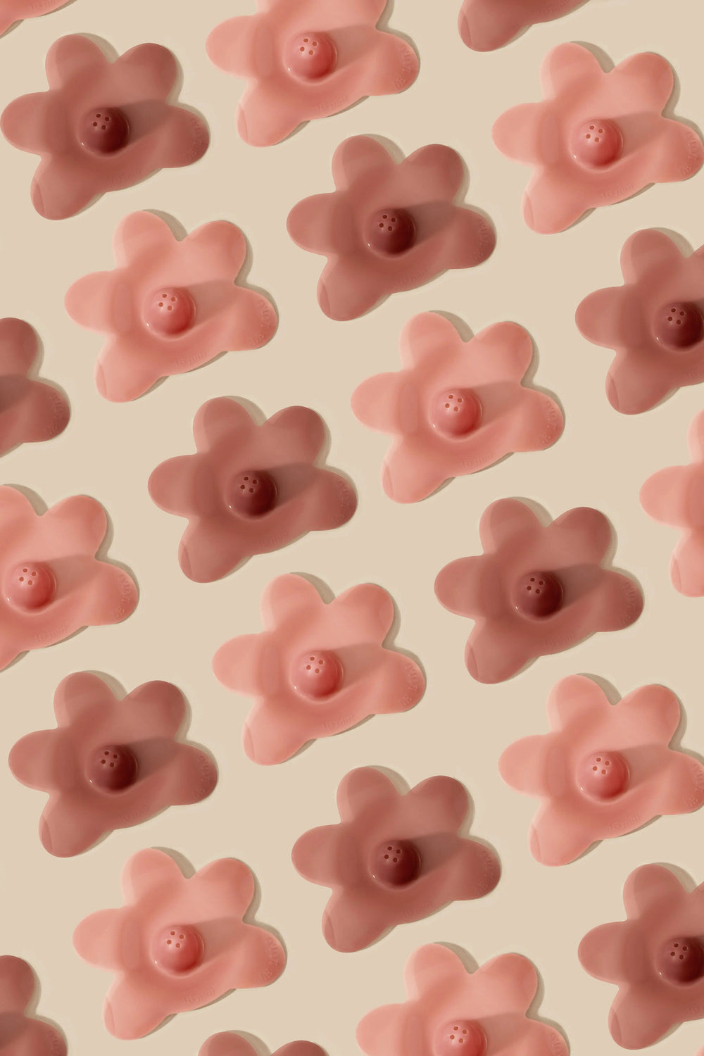 5-Essential-Reasons-Every-New-Mom-Should-Have-a-Nipple-Shield-on-Hand Le Lolo