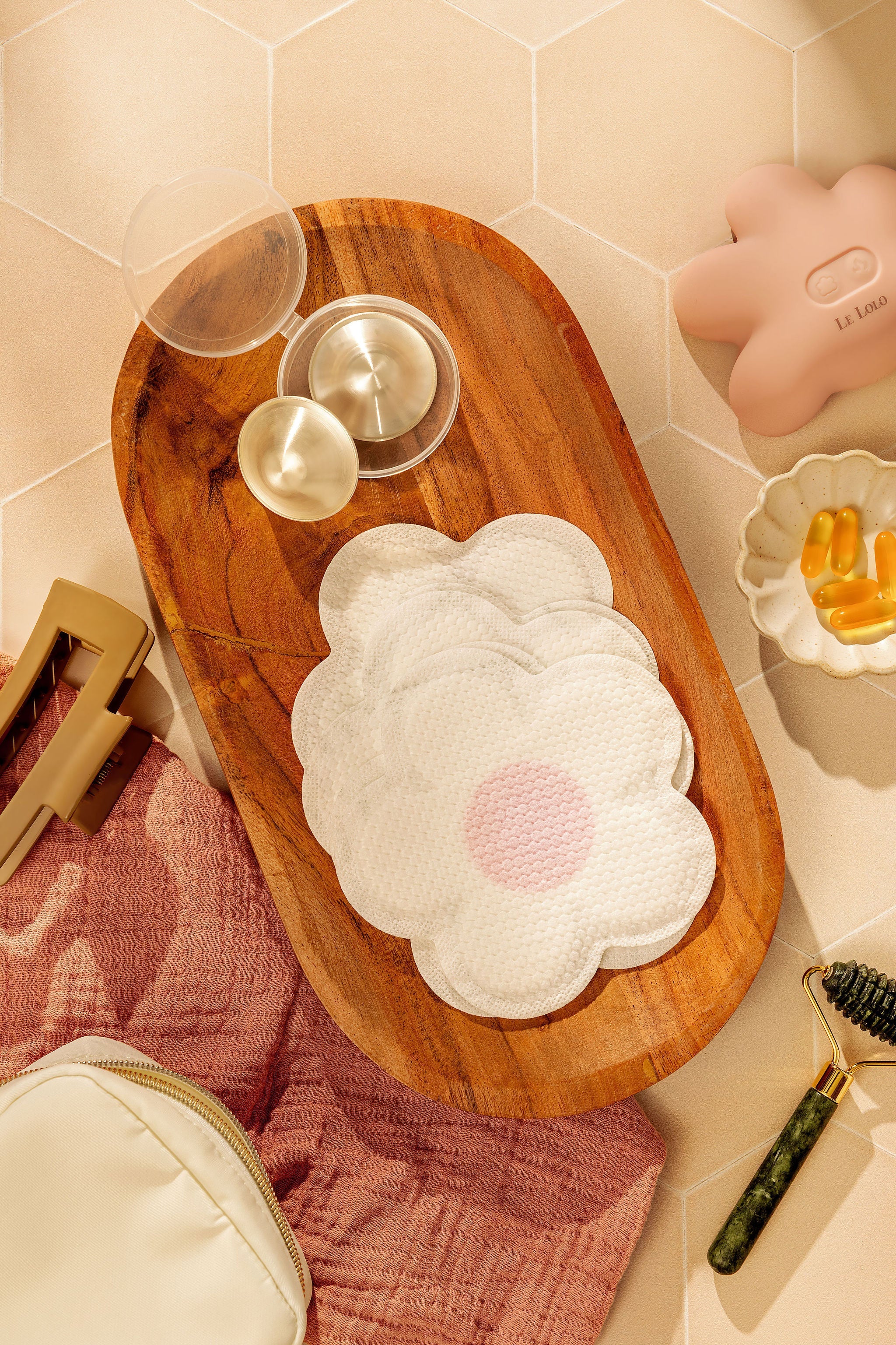 Le Lolo flower disposable nursing pads and 999 silver cups