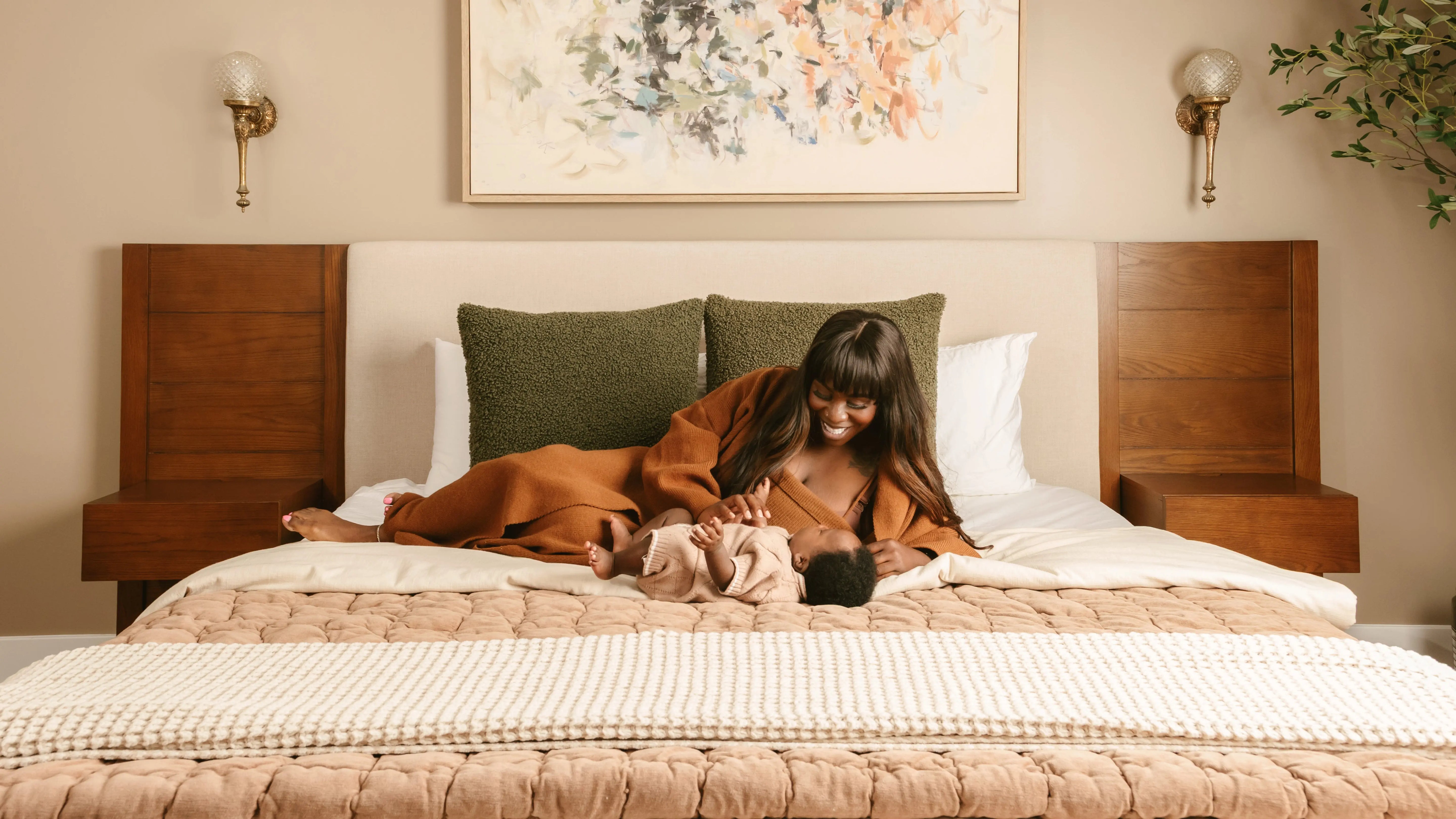 The-Unspoken-Truths-of-New-Motherhood-It-s-Not-Always-Pretty-and-That-s-OK. Le Lolo