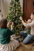 The-Heart-of-the-Holidays-Building-Traditions-That-Last-a-Lifetime Le Lolo