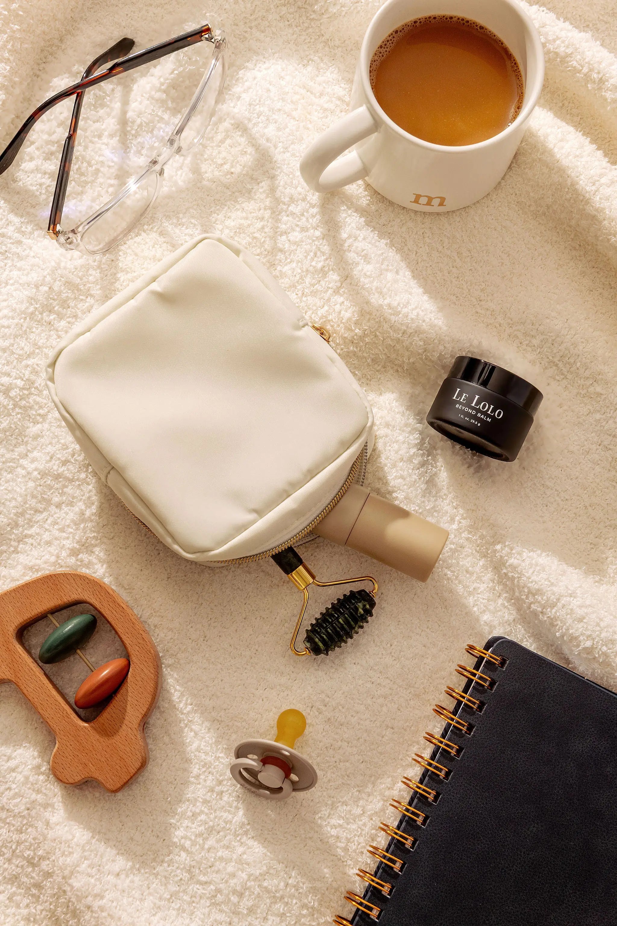 Organizing pouch for pumps and breastfeeding item