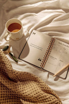 Journal: Journal Prompts for Mama + Daily Tracker for Baby Le Lolo