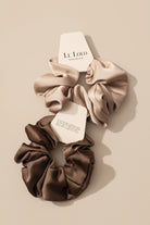 Breastfeeding reminder scrunchie to track feeding side